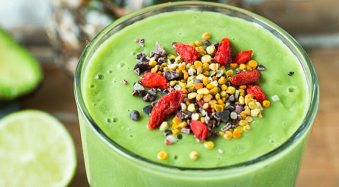 4 Tasty Kale Smoothie Recipes for a Toned Body and Radiant Skin