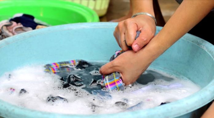 4 Tips to Keep Your Clothes Odor-Free and Mold-Free During the Rainy Season