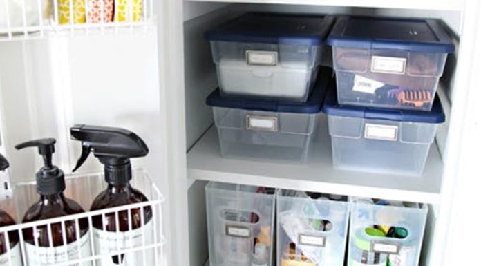 5 Smart Tips to Keep Your Cleaning Supplies Organized and Accessible