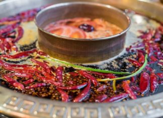 The 5 Common Foods on Your Plate that Increase the Risk of Esophageal Cancer