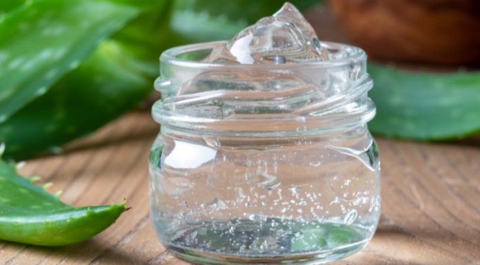 The Ultimate Travel Beauty Kit: 5 Versatile Products for a Radiant, On-the-Go Glow