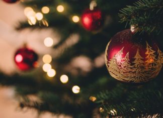 65+ Heartwarming and Concise Christmas Wishes for Your Best Friends