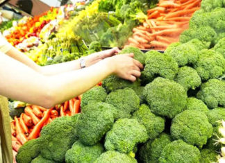 7 Simple Ways to Choose the Freshest Produce