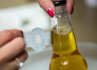 7 Surefire Ways to Remove Glue Stains from Any Surface, Without Chemicals