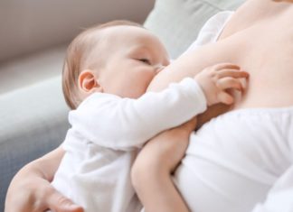 7 Bad Habits to Avoid When Breastfeeding Your Baby