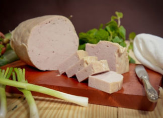 10 Delicious Sausage Delicacies for a Traditional Tet Celebration