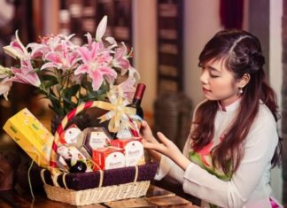 10 Thoughtful Gifts for Teachers This Lunar New Year 2024