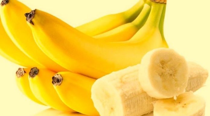 How Many Calories Are in a Banana? Are Bananas Fattening?