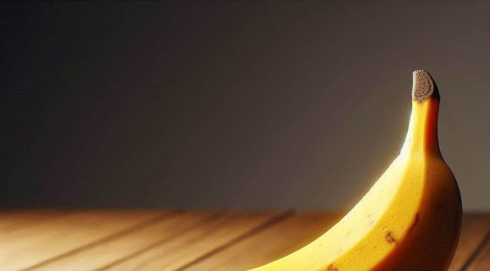 “The Banana Bedtime Boost: Sleep Easy and Stay Slim”