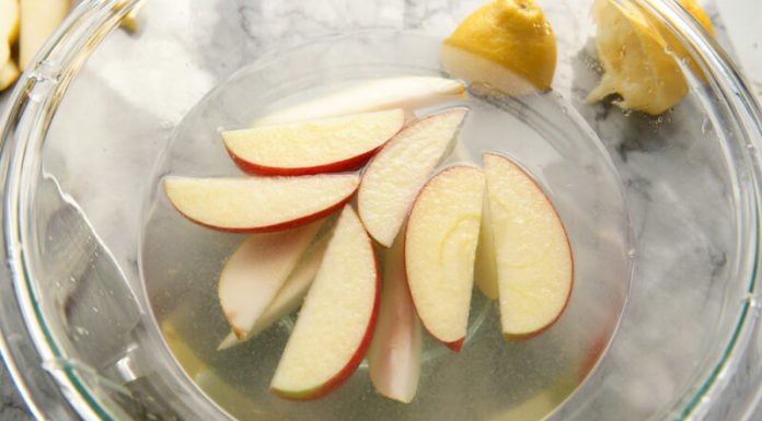 The Perfect Crunch: Mastering the Art of Peeling White Crisp Apples