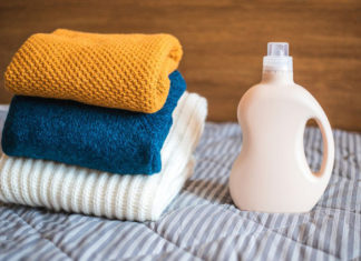 “Unshrinking Your Shrunk Woolens: A Guide to Reviving Your Favorite Knits”