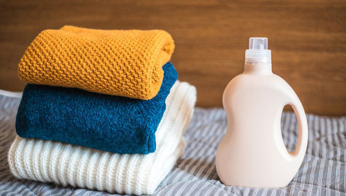 “Unshrinking Your Shrunk Woolens: A Guide to Reviving Your Favorite Knits”