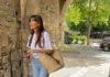 The Chic French Girl’s Guide to Styling a Simple Yet Sophisticated T-shirt Ensemble: A Lesson in Effortless Elegance for the Fashion-Forward Femme