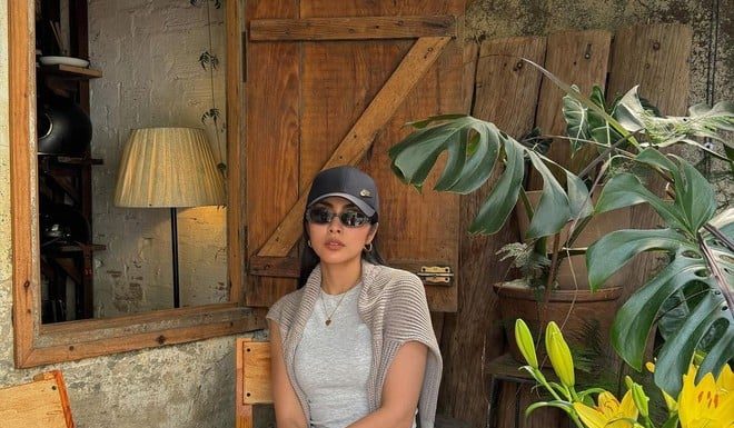 The Ultimate Guide to Elevating Your Style: A Lesson from Hà Tăng’s Chic Ensembles