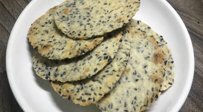 Is Sesame Rice Cracker Safe for Pregnant Women? Tips for Consumption During Pregnancy