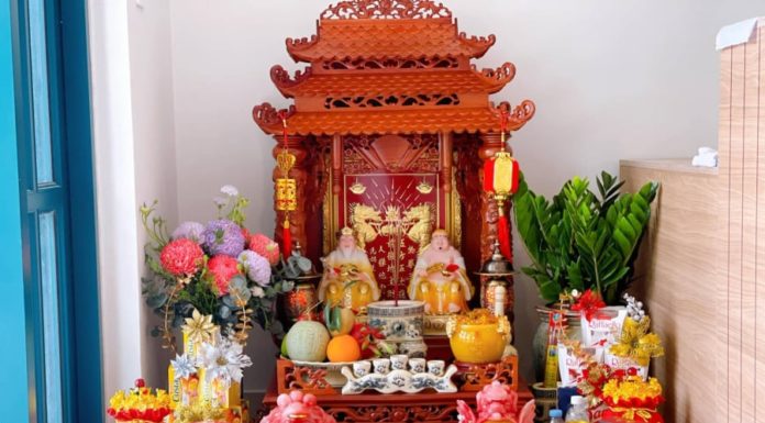 The Ultimate Guide to Designing a Living Room that Attracts Wealth and Prosperity All Year Round