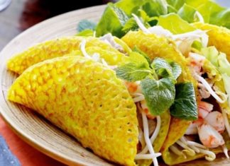 What is Banh Khoai? How to Distinguish Banh Khoai and Banh Xeo