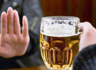 Can You Drink Alcohol After Getting the COVID-19 Vaccine?