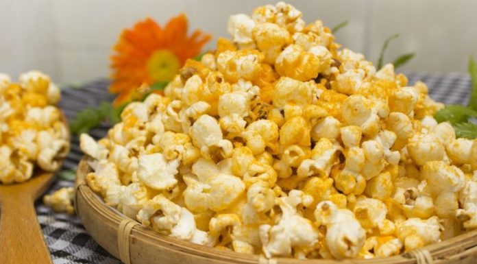 How Many Calories Are in Popcorn? Can You Eat Popcorn on a Diet?