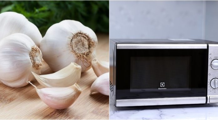 The Ultimate Guide to Peeling Garlic: A Microwave Magic Trick