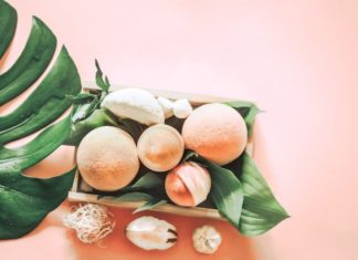 What are Bath Bombs? A Guide to Using Bath Bombs Right