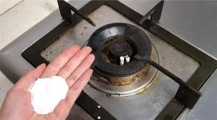 The Magic of Cornstarch: Transform Your Super-Dirty Gas Stove into a Sparkling Clean Dream