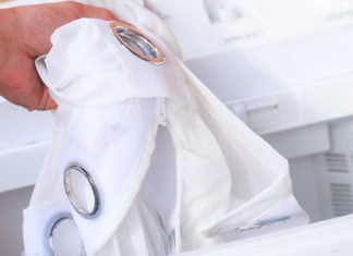 The Ultimate Guide to Cleaning Your Curtains: A Quick, Easy and Effective Method