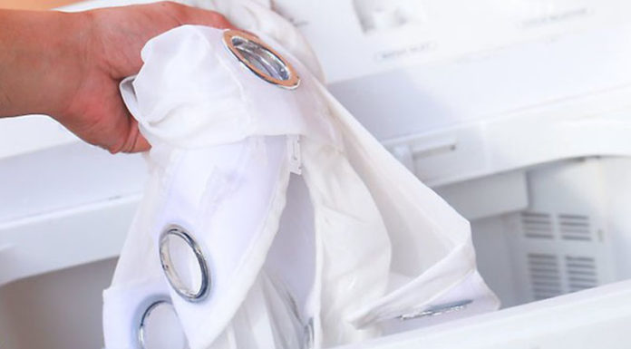 The Ultimate Guide to Cleaning Your Curtains: A Quick, Easy and Effective Method