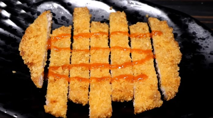 “A Crispy, Crunchy Treat: Breaded Pork Ribs for a Family Feast”
