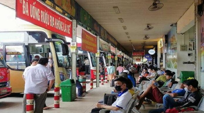 “Avoiding Theft at Bus Stations: Tips for a Safe Journey Home”