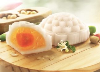 The Most Delicious and Popular Mooncake Varieties to Indulge In This Season
