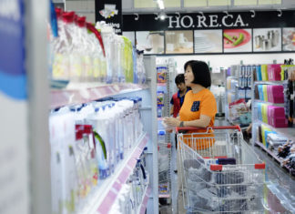 The Many Faces of Food-Grade Plastic Containers