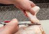 “The Ultimate Guide to Cutting Chicken with Scissors: A Quick and Easy Method”