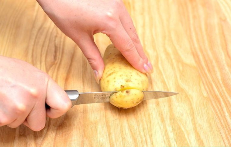 The Art of Knife Handling: A Guide to Safe and Efficient Cutting