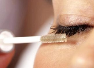 “The Ultimate Guide to Coconut Oil Eyelash Care: Enhancing Your Lashes, Naturally”