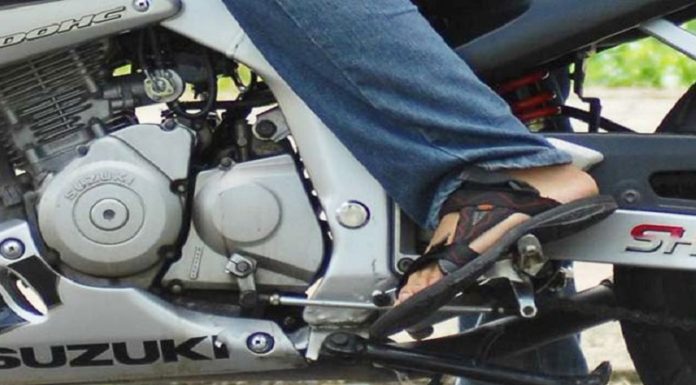 “The Ultimate Guide to Starting a Long-Neglected Motorcycle: Revving Up with Ease.”