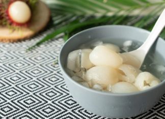 “The Ultimate Guide to Making Delicious Preserved Cherimoya with Rock Sugar”