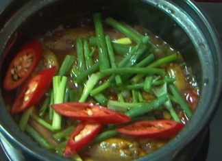 “A Tasty Treat: Spicy Braised Bong Fish with Bean Paste”