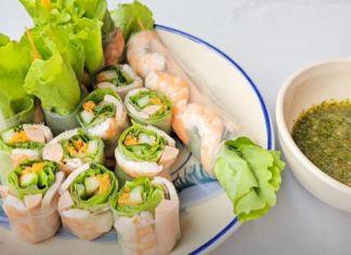 “A Tasty Thai Twist: The Ultimate Guide to Making Delicious Thai-Style Spring Rolls”