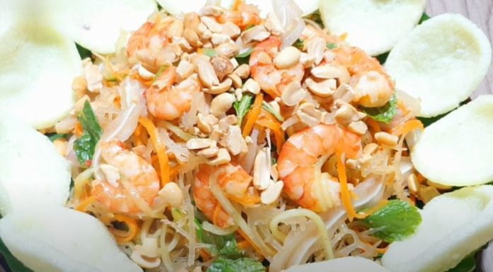 “The Ultimate Guide to Crafting a Delectable Seaweed Salad: Achieving the Perfect Crunch”