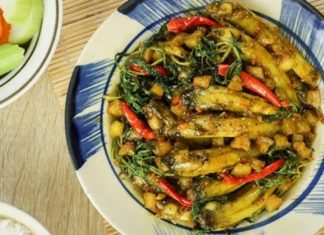 “A Tasty and Tangy Treat: Spicy Braised Goby Fish with Vietnamese Coriander.”