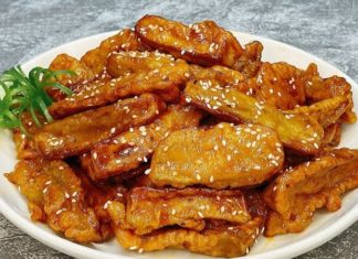 The Ultimate Guide to Crispy Eggplant: A Tasty Treat with a Tangy Twist