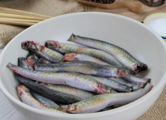 The Ultimate Guide to Cleaning Mud Crabs: A Step-by-Step Process to Remove All the Slime and Fishy Smell at Home