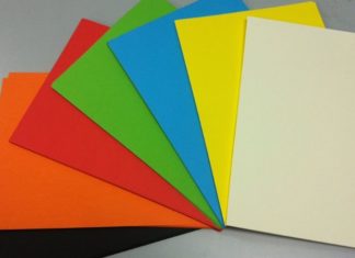 Crafting a Beautiful and Meaningful Greeting Card for International Women’s Day