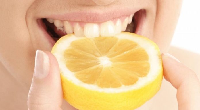 10 Natural Teeth Whitening Hacks Using Ingredients from Your Kitchen