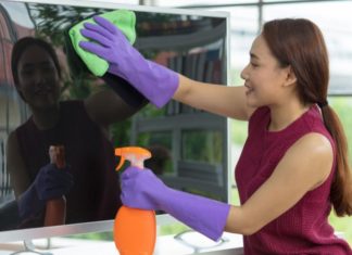 The Ultimate Guide to Cleaning Your TV Screen: Achieving a Sparkling Display at Home