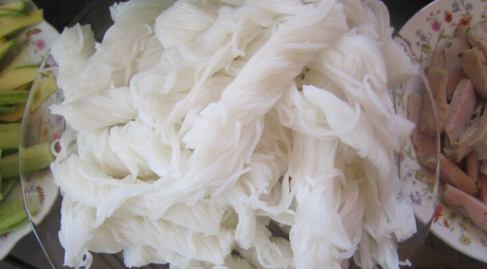 “The Ultimate Guide to Choosing, Storing, and Cooking with Fresh Rice Noodles”