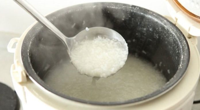 “The Ultimate Guide to Cooking and Eating Porridge for Optimal Health”