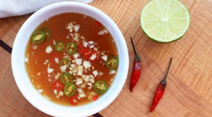 The Ultimate Guide to Making Delicious Dipping Sauce for Tet Holiday