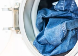 The Ultimate Guide to Drying Your Jeans: A Gentle Approach to Maintaining Denim Fabric